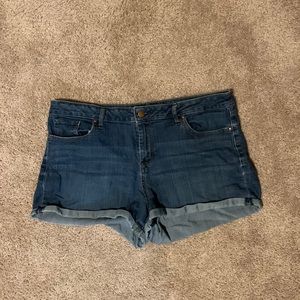 Jessica Simpson jean shorts